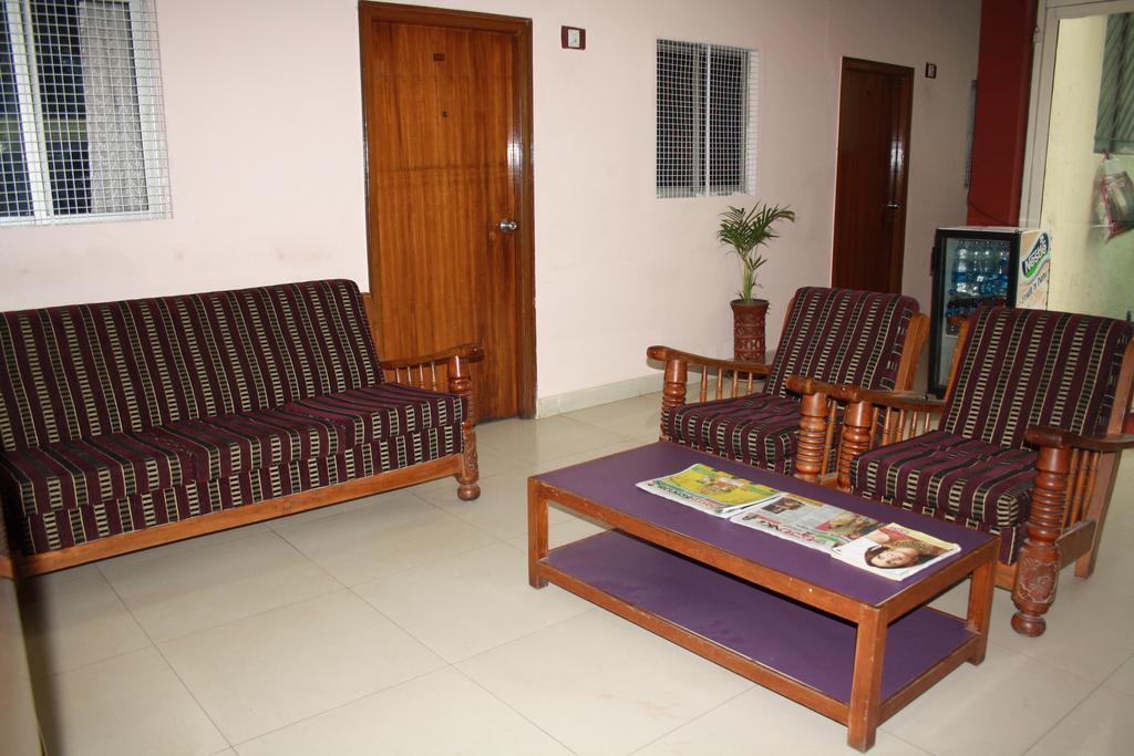 Minerva Residency Hotell Bangalore Exteriör bild