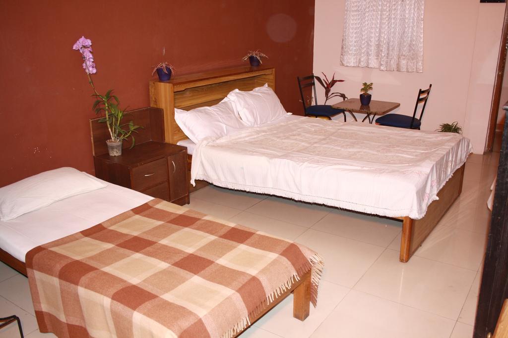Minerva Residency Hotell Bangalore Exteriör bild