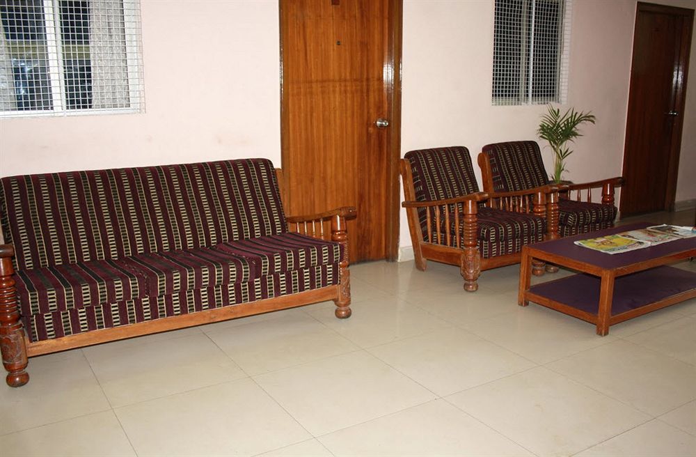 Minerva Residency Hotell Bangalore Exteriör bild